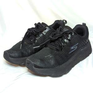 Skechers Go Run Max Cushion Shoe